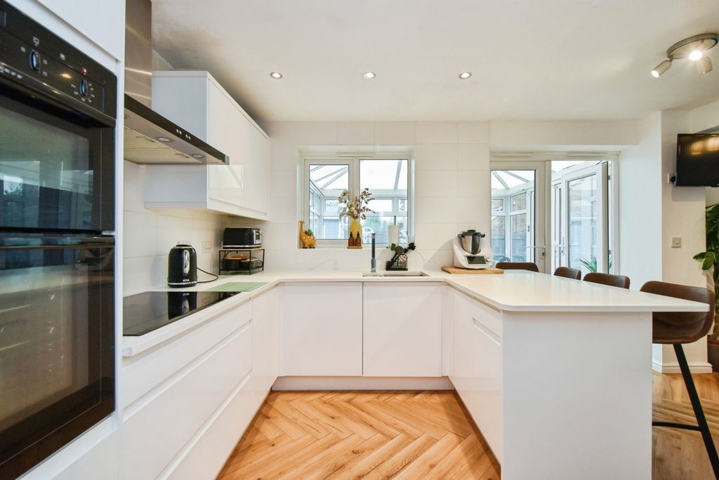 Additional image 10 of 4 bed detached house for saleBryn Dreinog, Capel Hendre, Ammanford, Carmarthenshire SA18