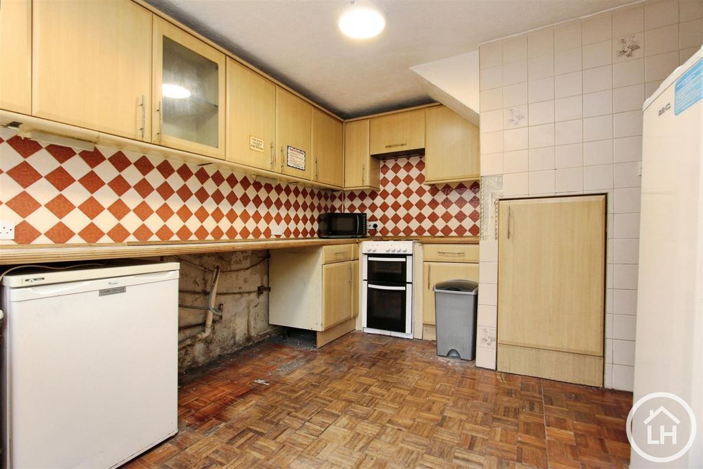 Additional image 14 of 5 bed detached house for saleWhitcombe Close, Lordswood, Chatham, Kent ME5