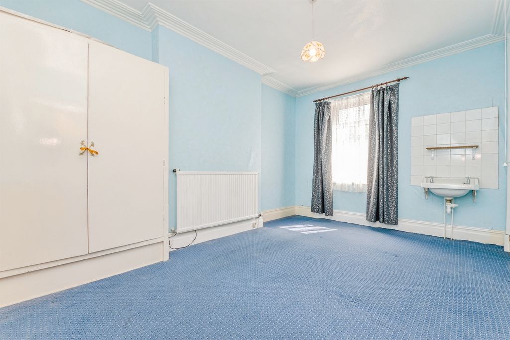 Additional image 8 of 4 bed end terrace house for saleAlbany Road, Roath, Cardiff CF24