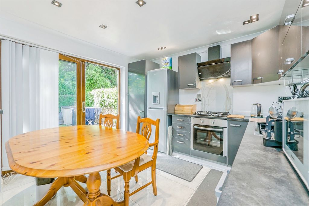 Additional image 21 of 3 bed semi-detached house for saleWhitmuir Road, Tremorfa, Cardiff CF24