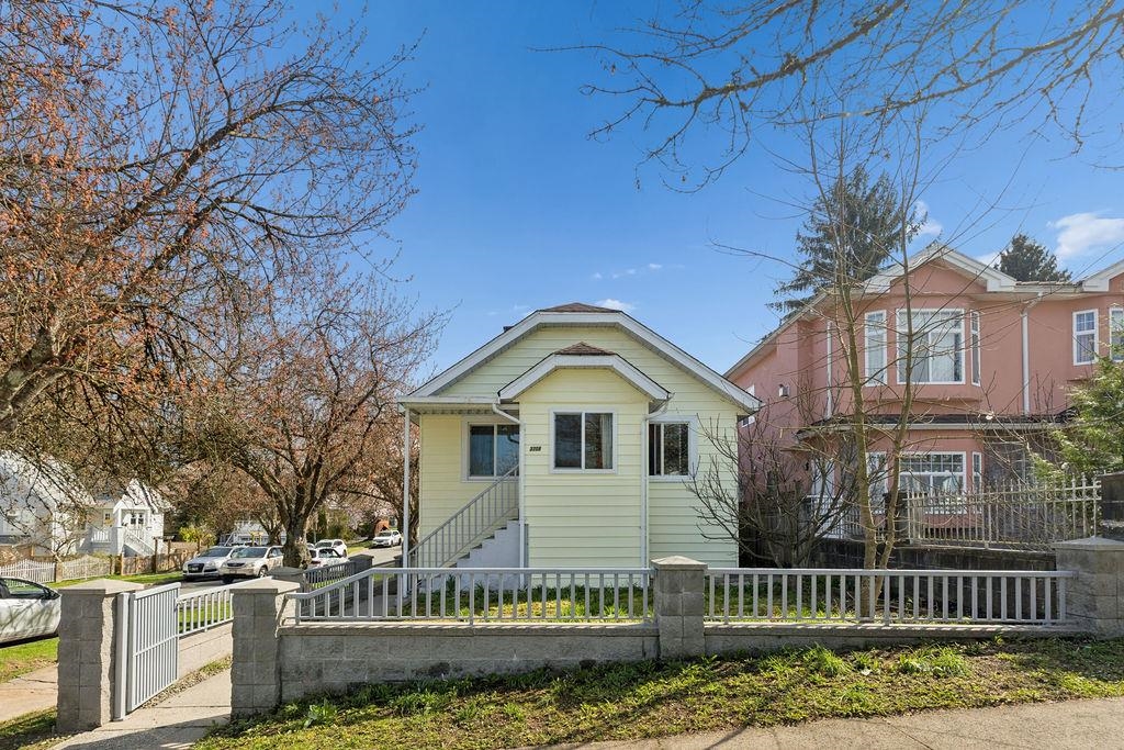 Additional image 2 of 3708 Dumfries Street, Vancouver, BC, V5N 3S7