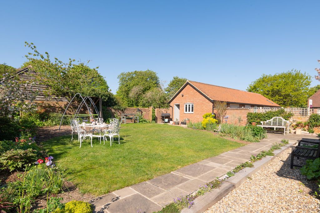 Additional image 11 of 5 bed detached house for saleHigh Street, Elstow, Bedfordshire MK42
