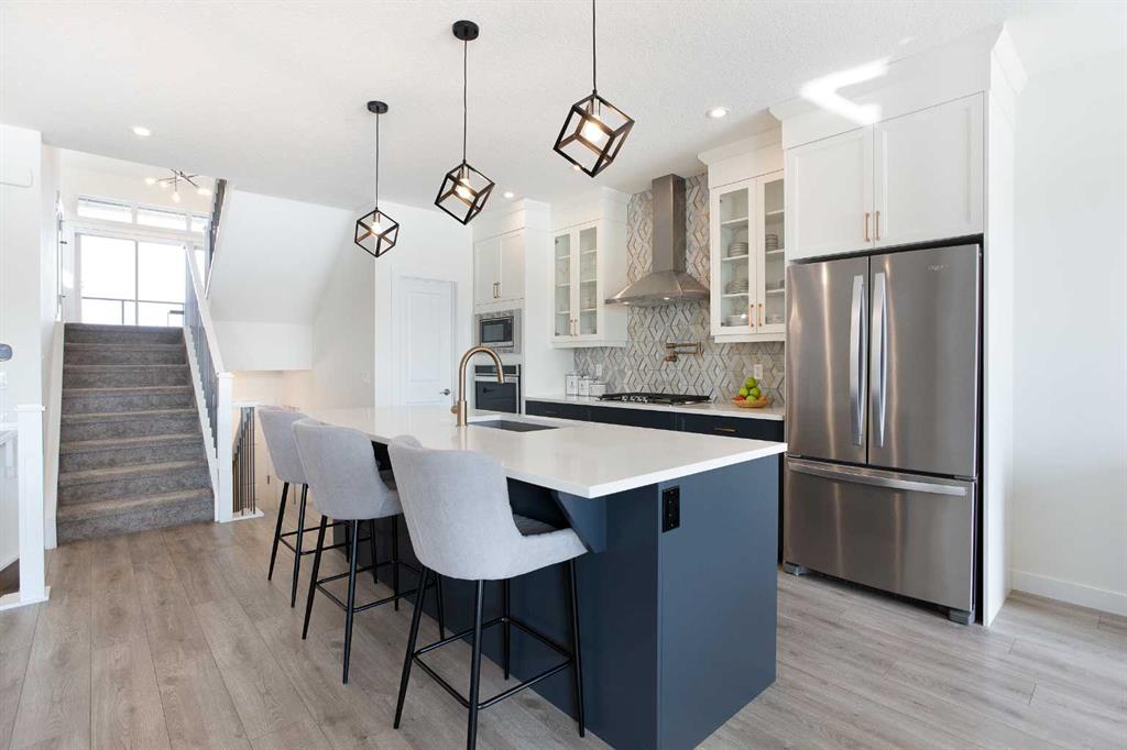 Additional image 4 of 152 Cranbrook Gardens SE, Calgary, AB, T3M 3K6