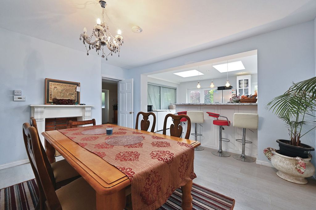 Additional image 10 of 6 bed detached house for saleCanterbury Road, Kennington TN25