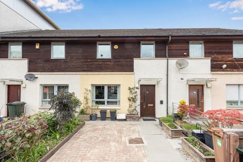 99 Gracemount Drive, Gracemount, Edinburgh EH16