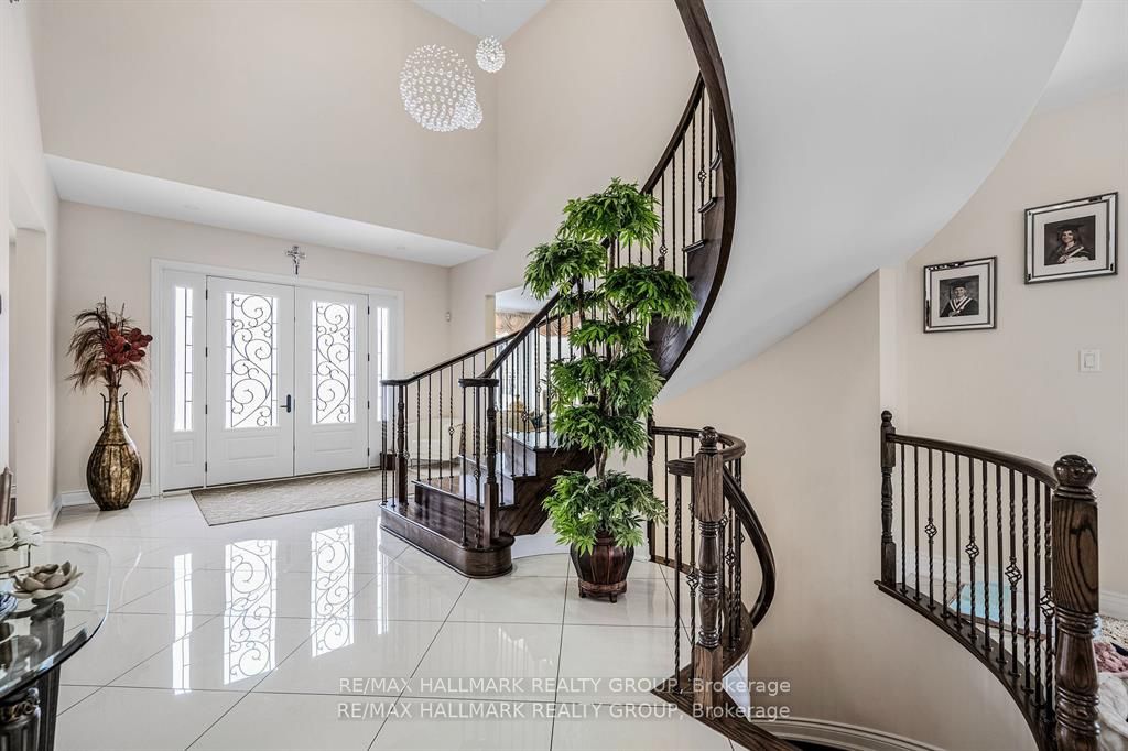 Additional image 3 of 699 Ballycastle Crescent, Ottawa, ON, K1X 0A4