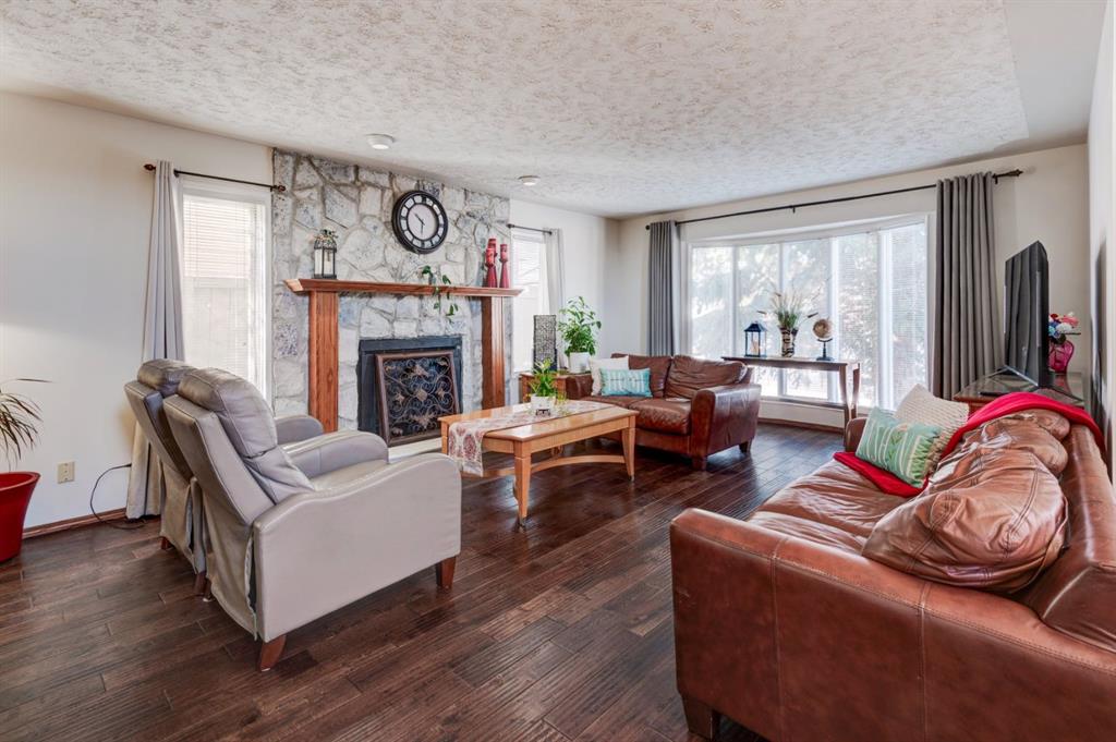 Additional image 5 of 4 Cedargrove Way SW, Calgary, AB, T2W 4V2