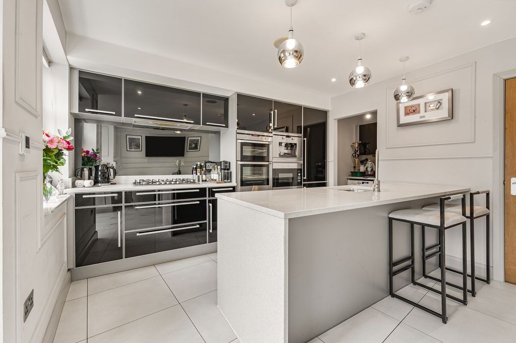 Additional image 3 of 3 bed terraced house for saleMerrymans Lane, Alderley Edge SK9