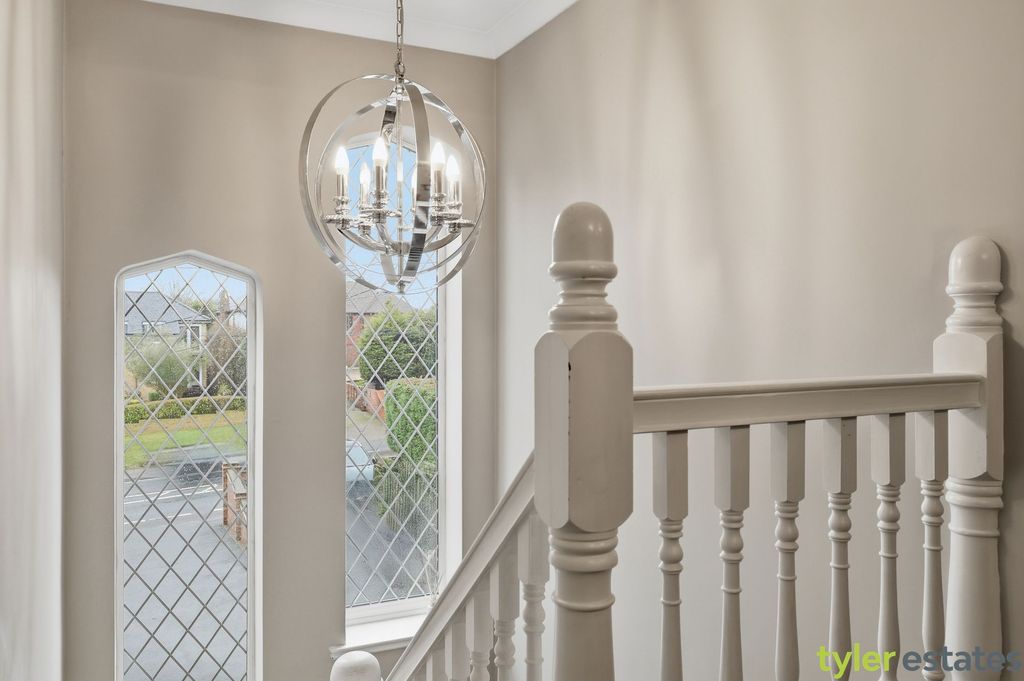 Additional image 19 of 5 bed detached house for saleNoak Hill Road, Billericay CM12
