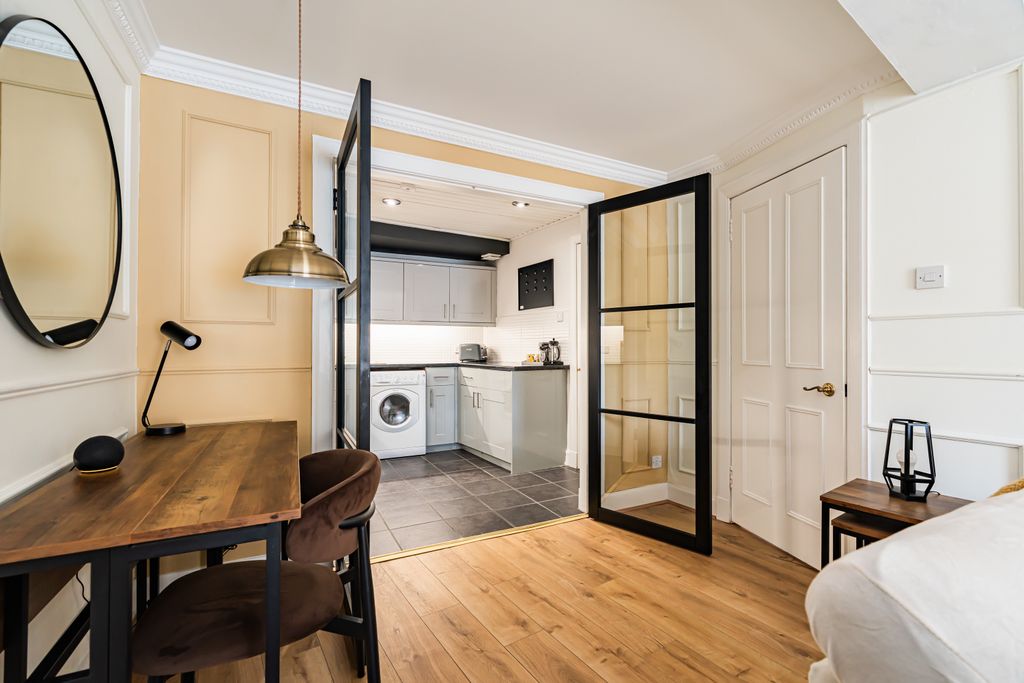 Additional image 3 of 1 bed flat for sale1B/9 Grassmarket, Edinburgh EH1