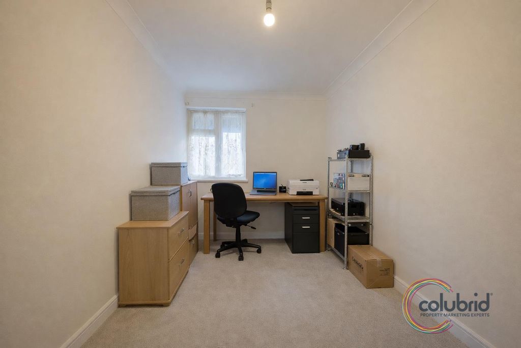 Additional image 4 of 4 bed maisonette for saleSouthwark Path, Basildon SS14