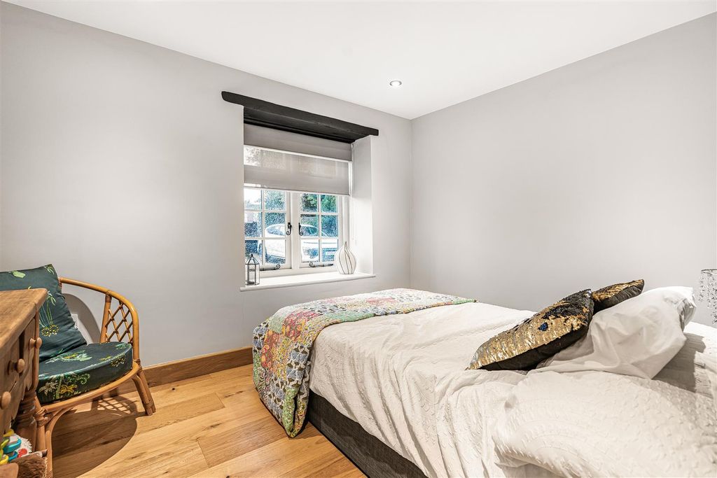 Additional image 30 of 4 bed property for saleQueens Avenue, Bicester OX26