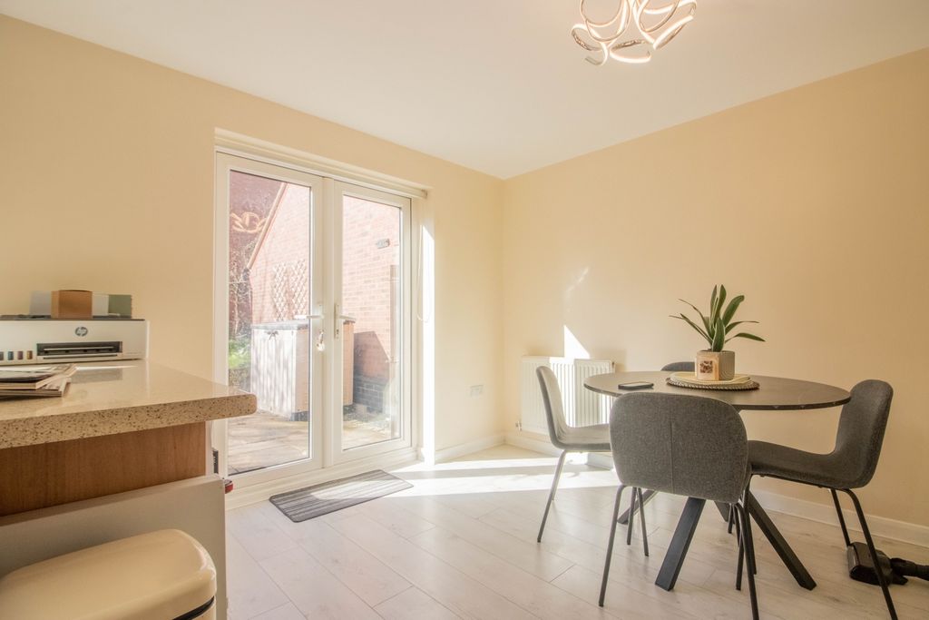 Additional image 8 of 4 bed detached house for saleBentley Road, Castle Donington, Derby, Derbyshire DE74