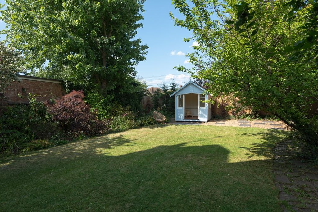 Additional image 20 of 5 bed detached house for saleBeverley Crescent, Bedford, Bedfordshire MK40
