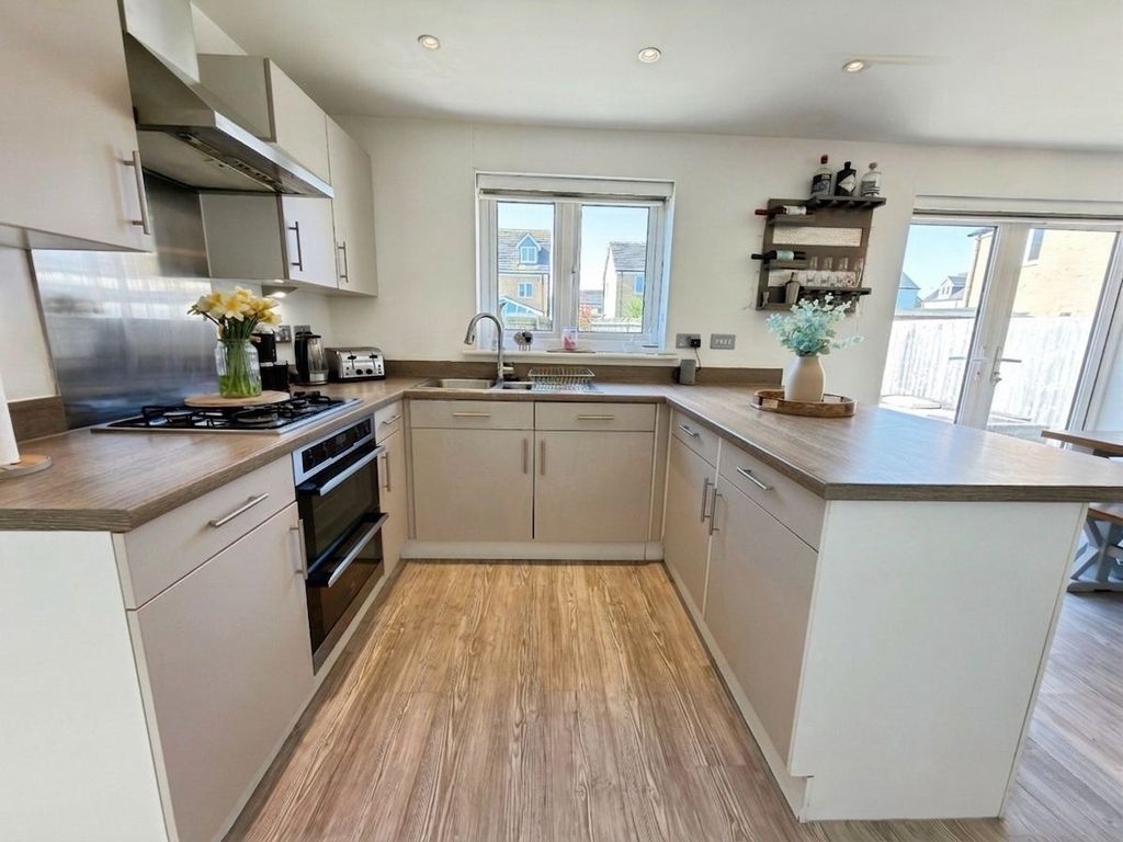 Additional image 18 of 4 bed detached house for saleFfordd Y Meillion, Machynys, Llanelli SA15