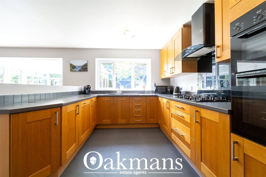 Additional image 8 of 5 bed detached house for saleDarbys Hill Road, Tividale, Oldbury, West Midlands B69