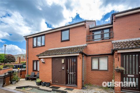 Maryland Drive, Bournville Village Trust, Northfield, Birmingham B31