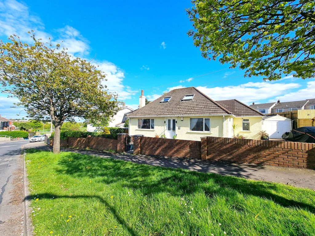 3 bed detached bungalow for saleColcot Road, Barry CF62