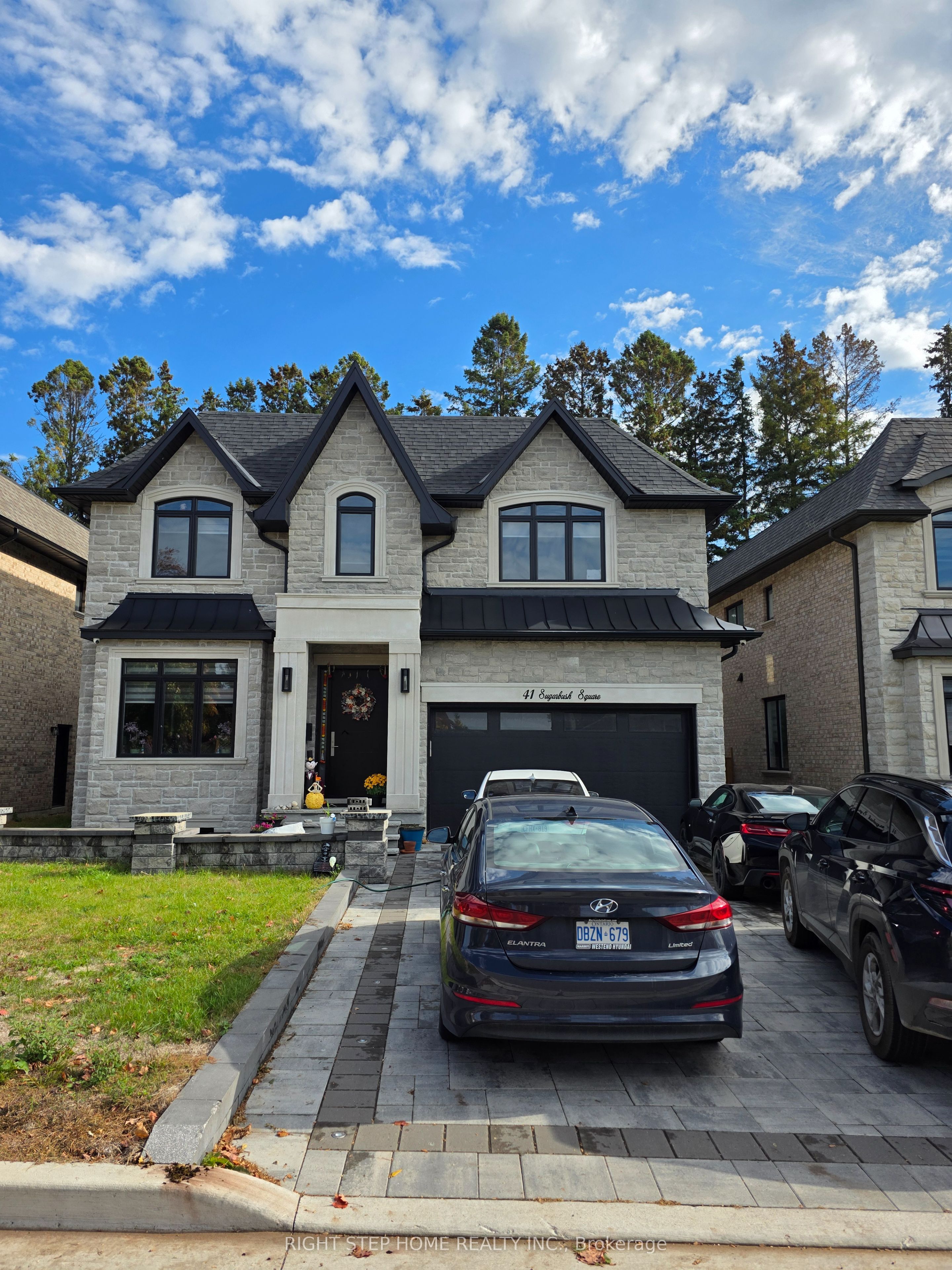 41 Sugarbush Square, Toronto, ON, M1C 3M6