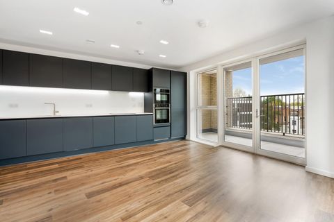 Murchison Gardens, London W10