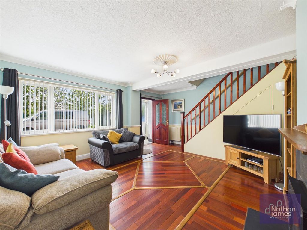 Additional image 2 of 4 bed semi-detached house for saleKestrel Close, Caldicot NP26
