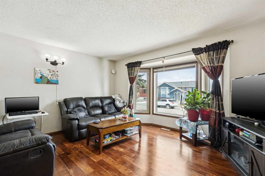 Additional image 6 of 156 Falshire Close NE, Calgary, AB, T3J 3A1