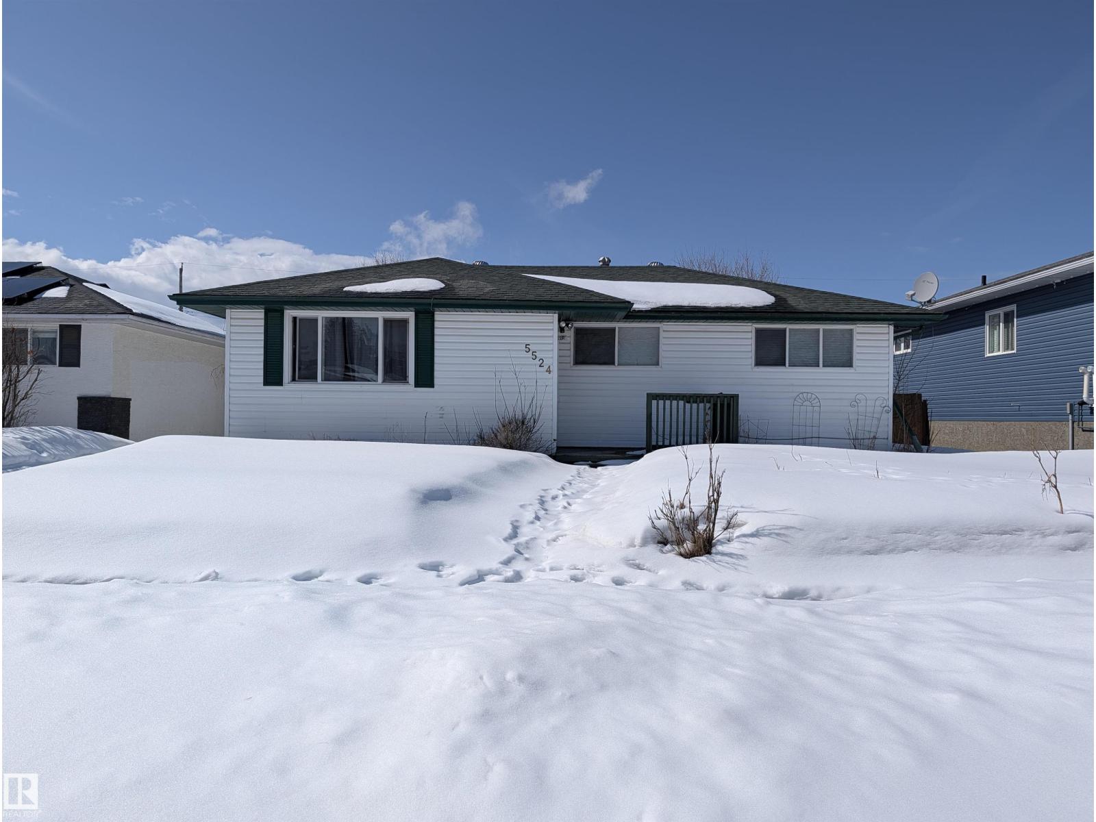 5524 47a Street, Whitecourt, AB, T7S1A4