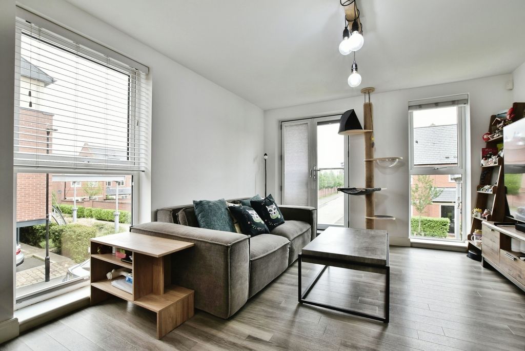 Additional image 11 of 2 bed flat for saleBaskerville Road, Altrincham, Greater Manchester WA14