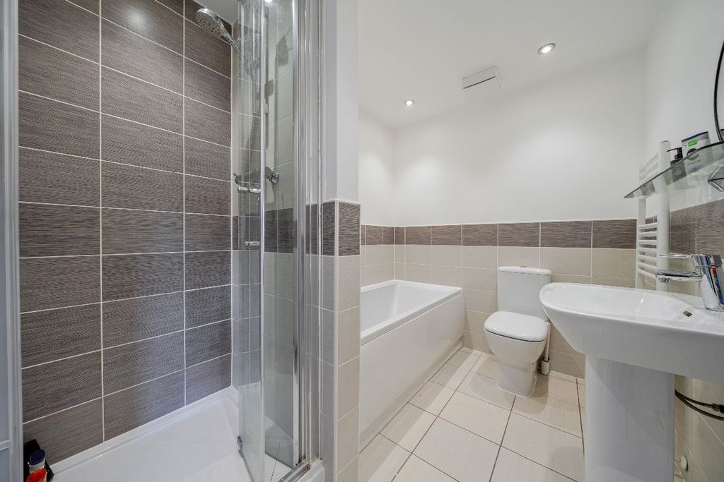 Additional image 16 of 5 bed detached house for saleCrowsley Road, Kempston MK42