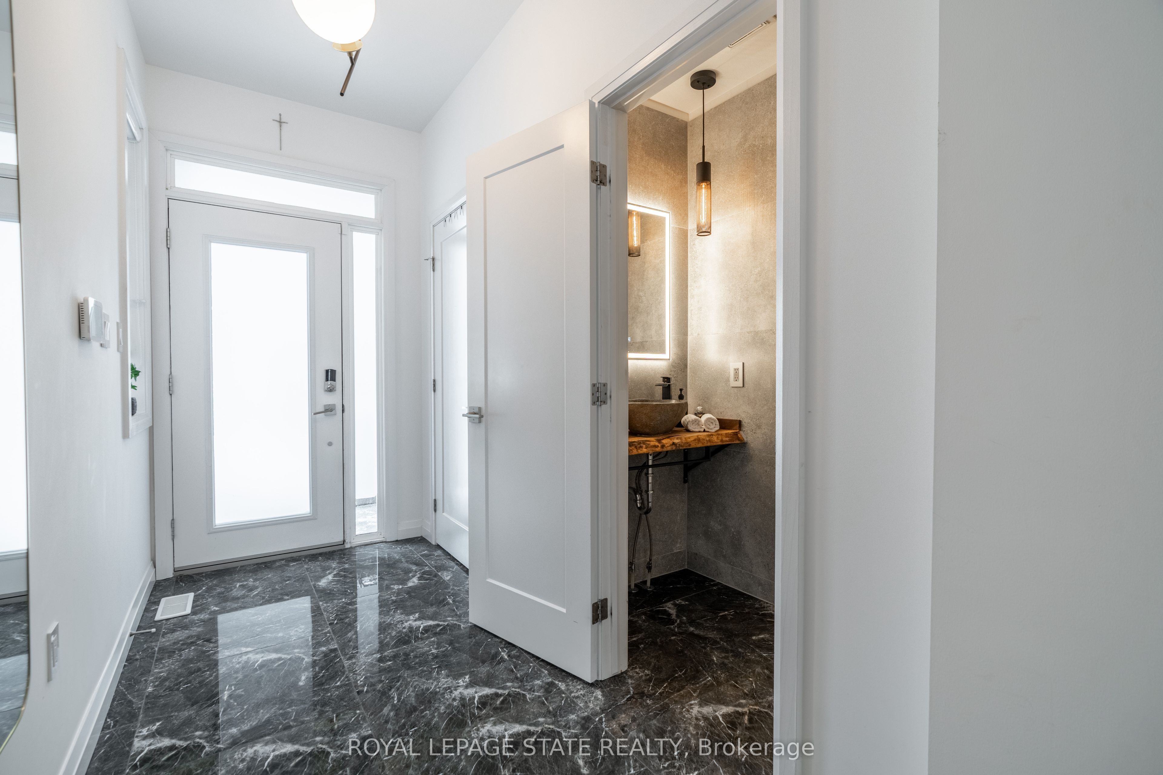22-35 Midhurst Heights, Hamilton, ON, L8J 0K9 photo 4