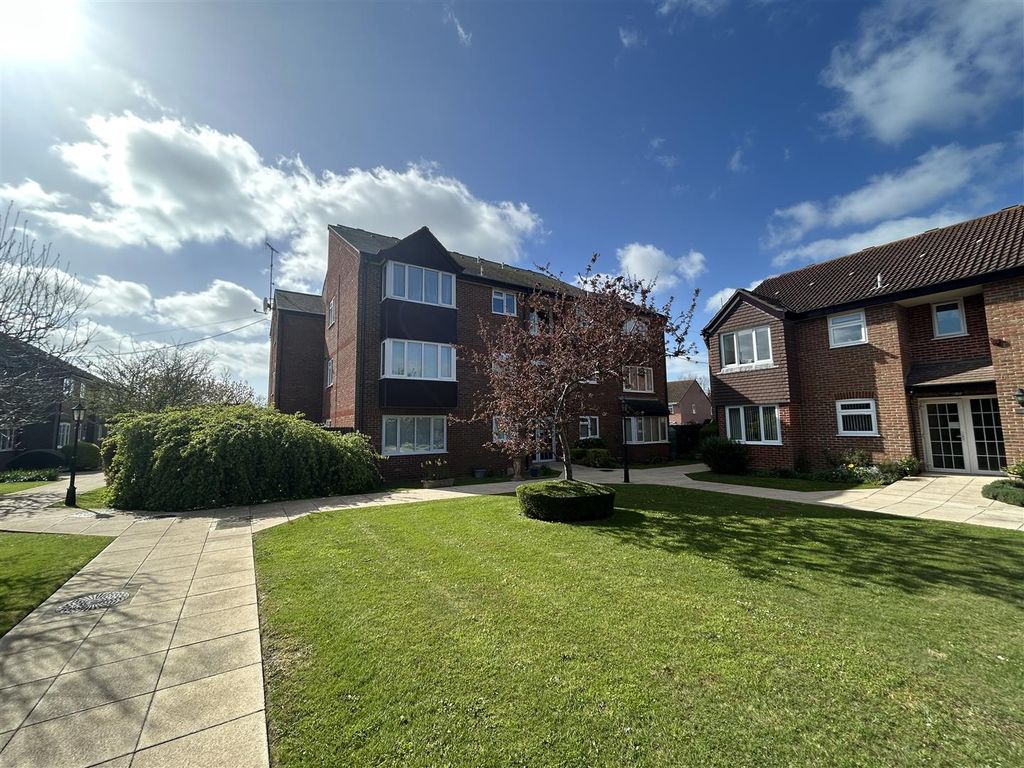 Additional image 6 of 1 bed flat for saleMeadow Court, Bridport, Dorset DT6