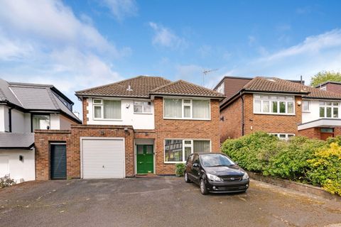 Fitzalan Road, Finchley, London N3