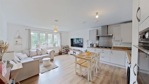 Clos Y Gadwyn, Cardiff CF5, New home