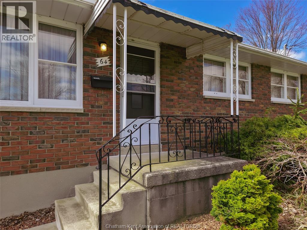 Additional image 2 of 64 Coverdale Street North, Chatham, ON, N7L2T9