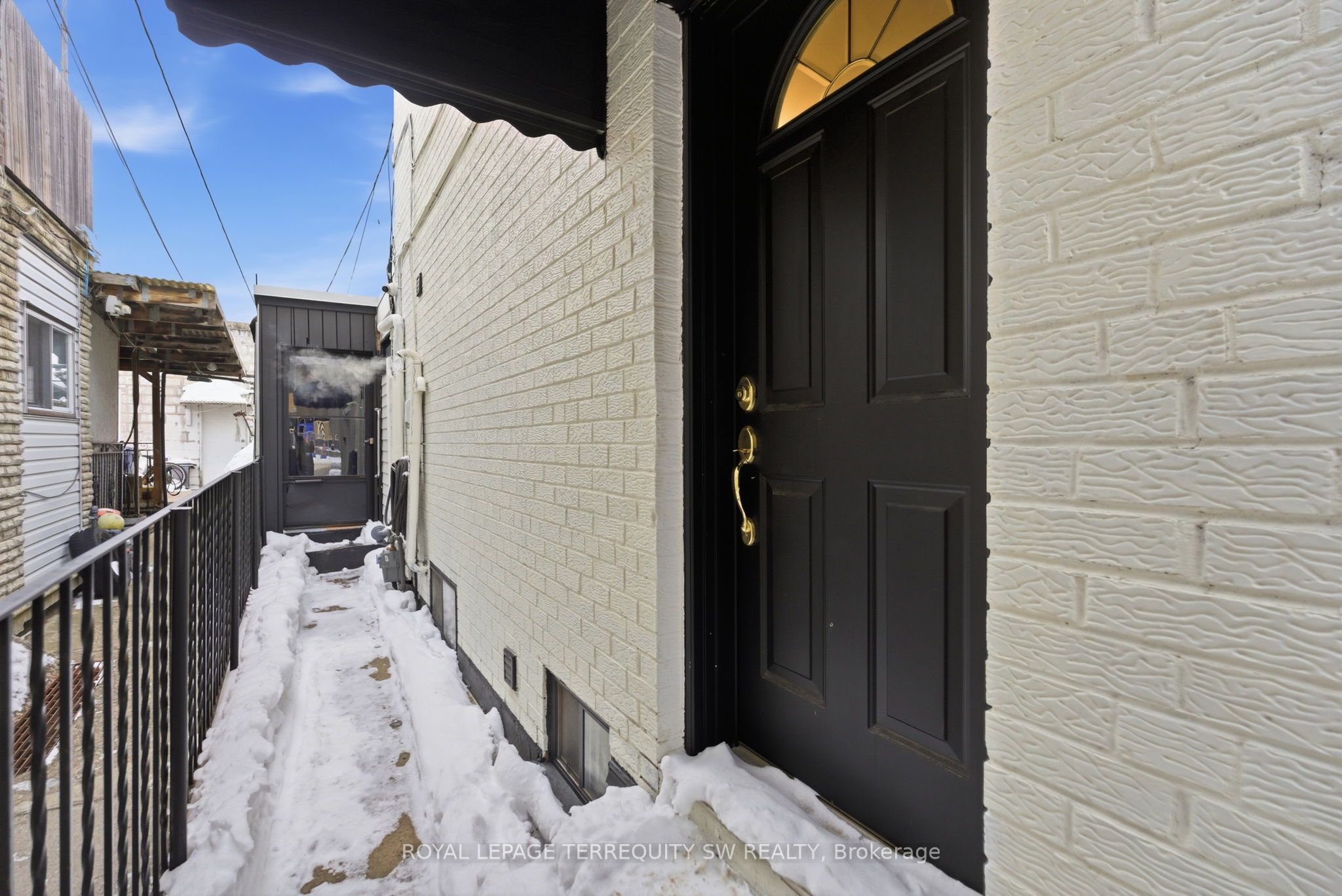 Additional image 3 of Bsmt-497 Ossington Avenue, Toronto, ON, M6G 3T3