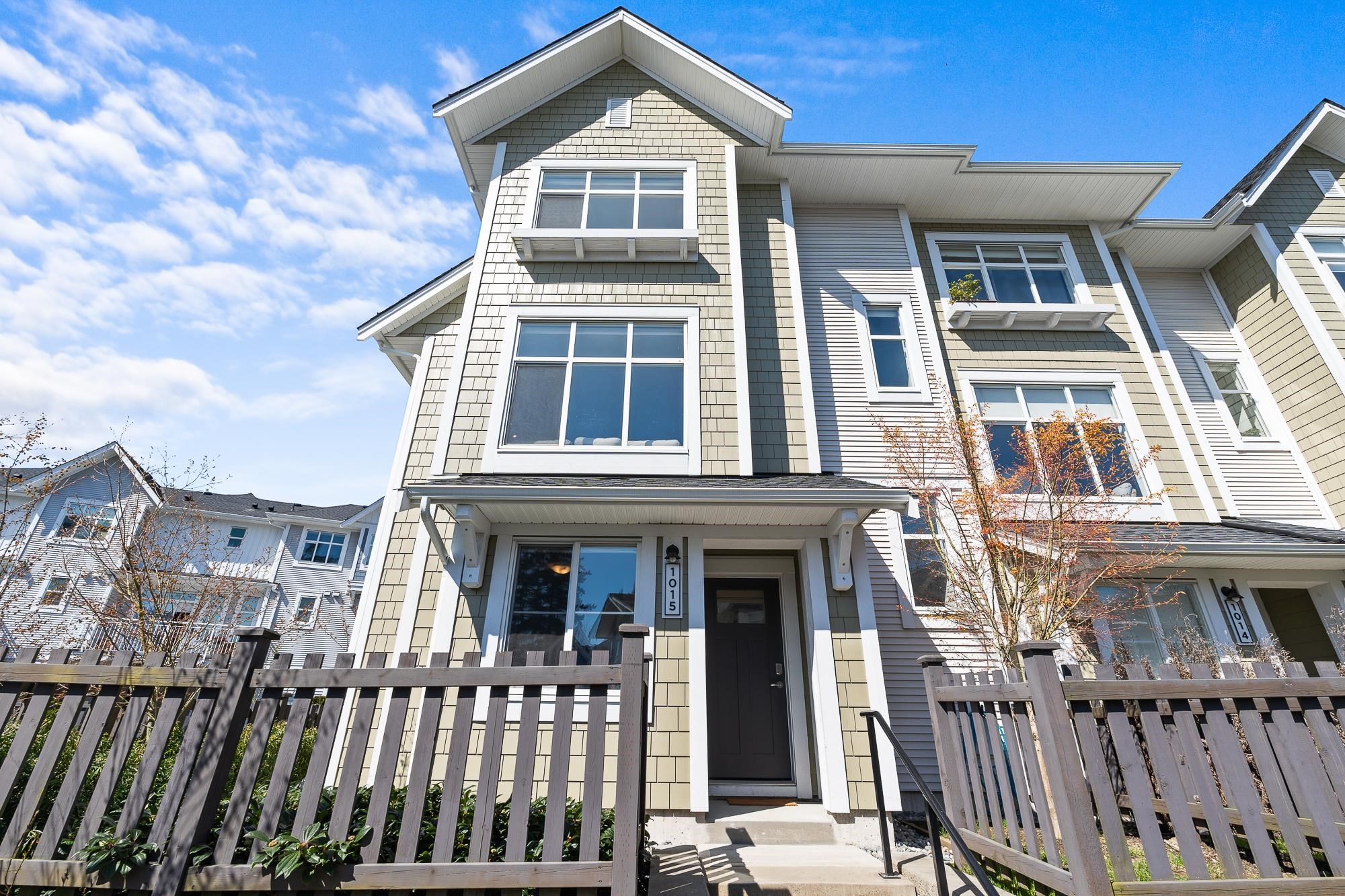 1015-11280 Pazarena Place, Maple Ridge, BC, V2X 9H8