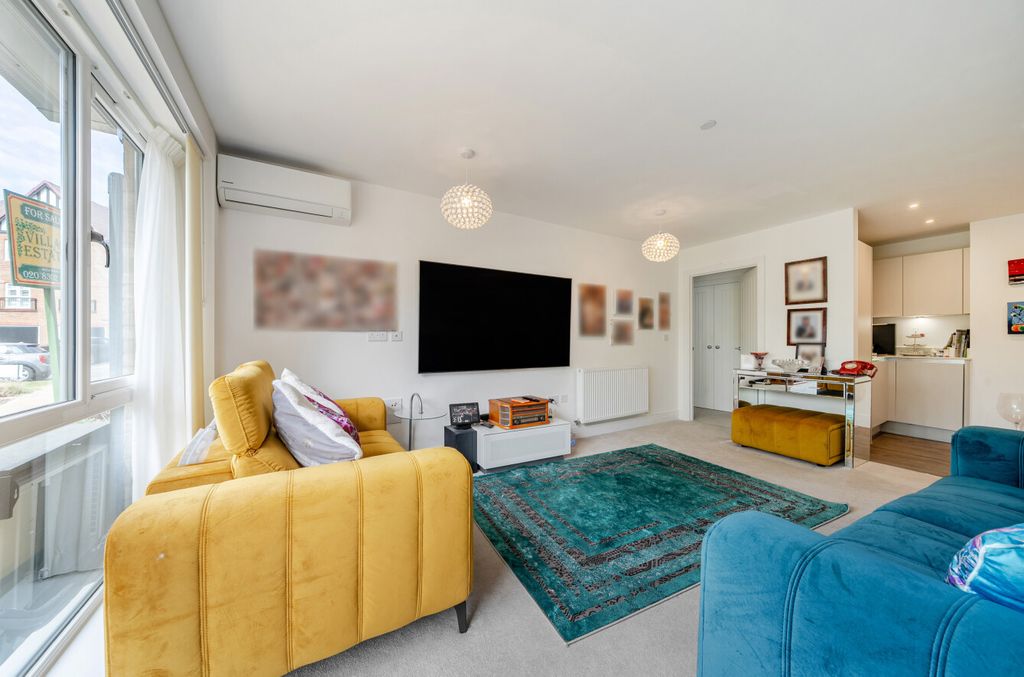 Additional image 12 of 2 bed flat for saleRoman Way, Beckenham, Kent BR3