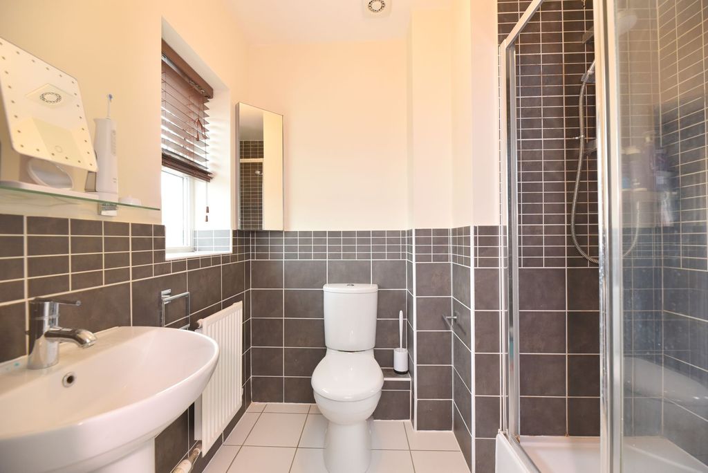 Additional image 21 of 5 bed detached house for saleDevon Drive, Biggleswade SG18