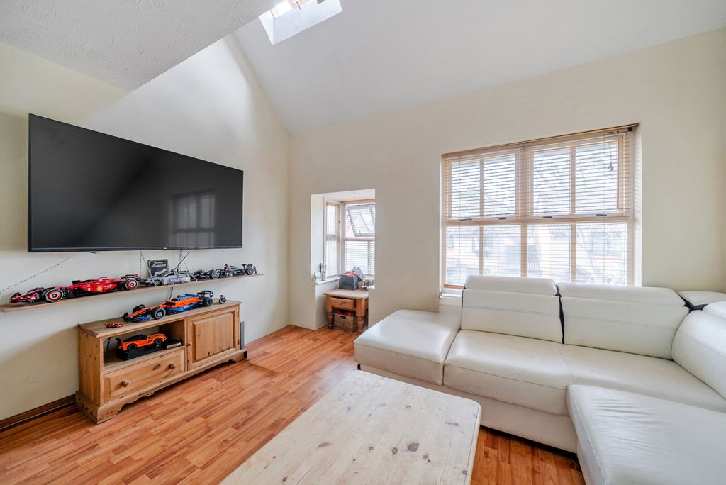 Additional image 3 of 2 bed maisonette for saleBadgers Close, Woking GU21