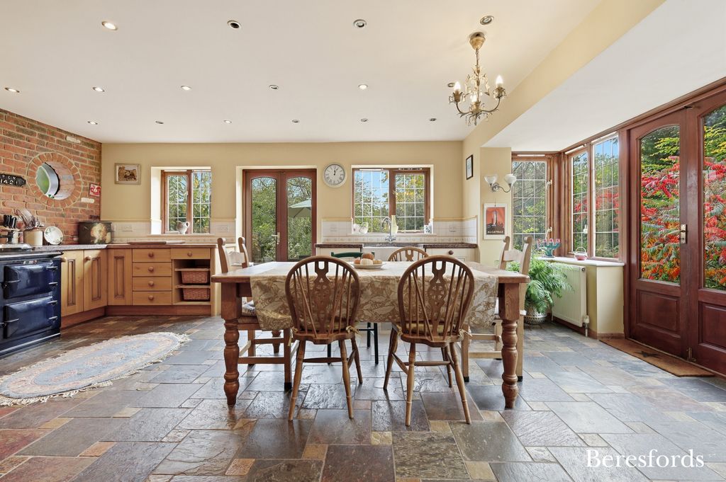 Additional image 10 of 5 bed detached house for salePerry Street, Billericay CM12