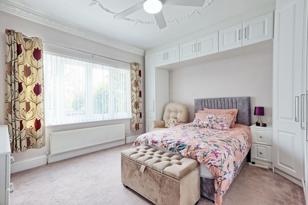 Additional image 37 of 7 bed detached house for saleErnest Road, Emerson Park RM11