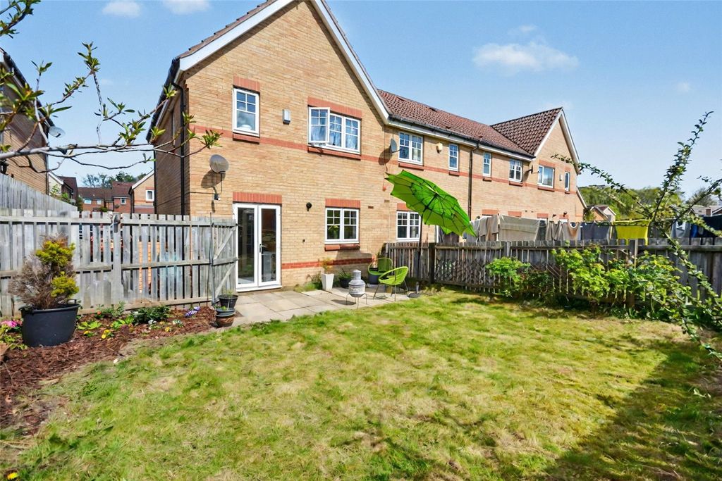 3 bed end terrace house for saleTavistock Close, Leeds, West Yorkshire LS12