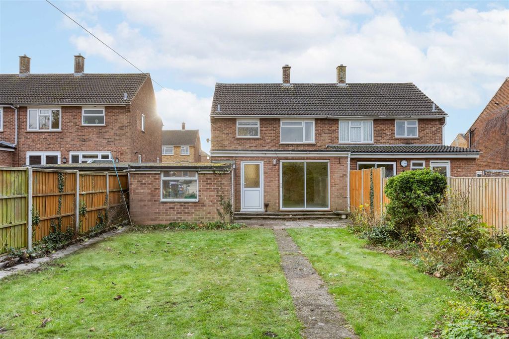 Additional image 2 of 3 bed semi-detached house for saleTurpins Way, Baldock SG7
