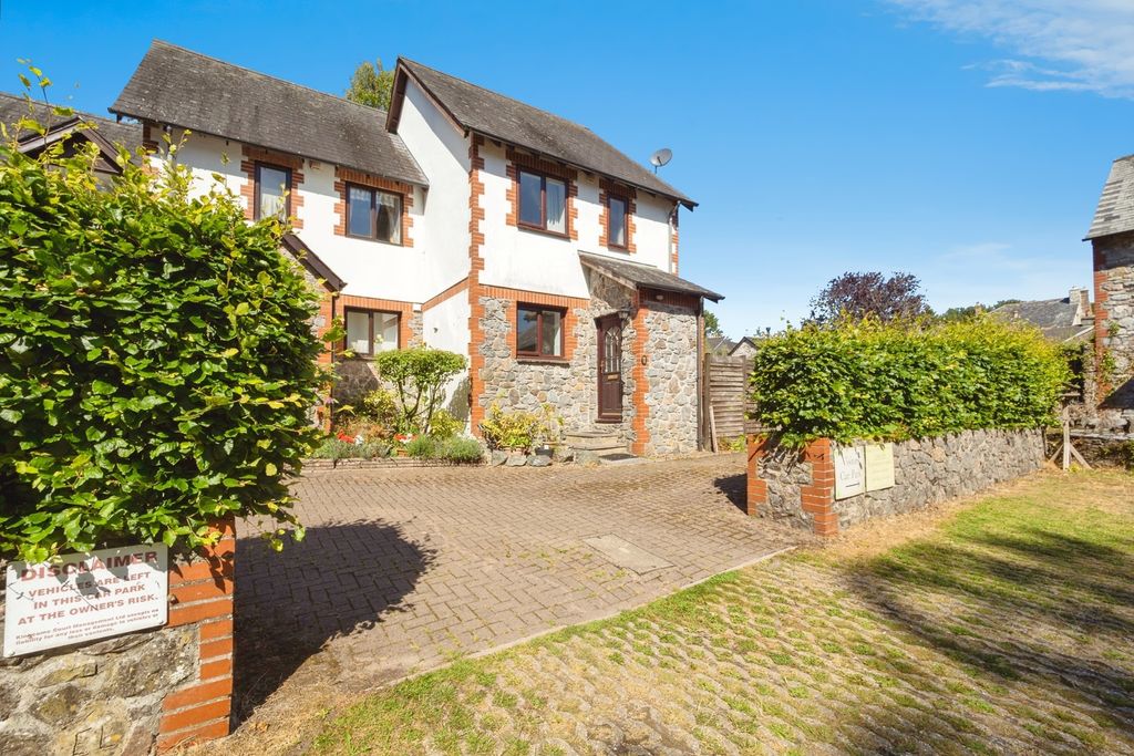 2 bed semi-detached house for saleKingcome Court, Fore Street, Buckfastleigh, Devon TQ11
