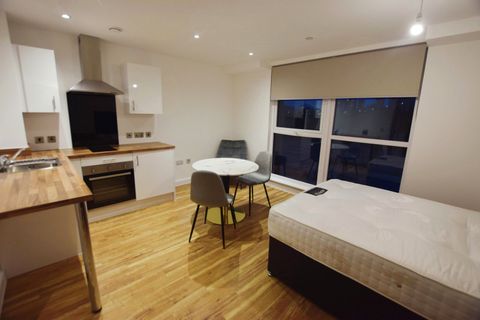 Manchester Waters, 5 Pomona Strand, Old Trafford, Manchester M16