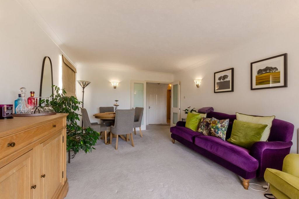 Additional image 3 of 2 bed flat for saleCourt Downs Road, Beckenham BR3