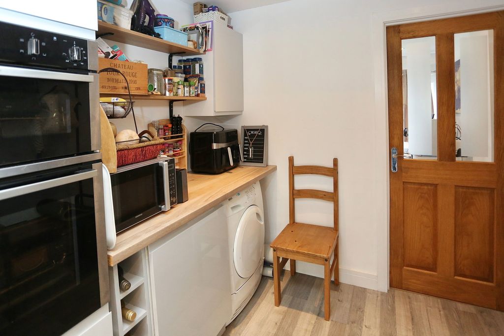 Additional image 8 of 3 bed detached house for sale15 Ostringen Close, Abergavenny, Monmouthshire NP7