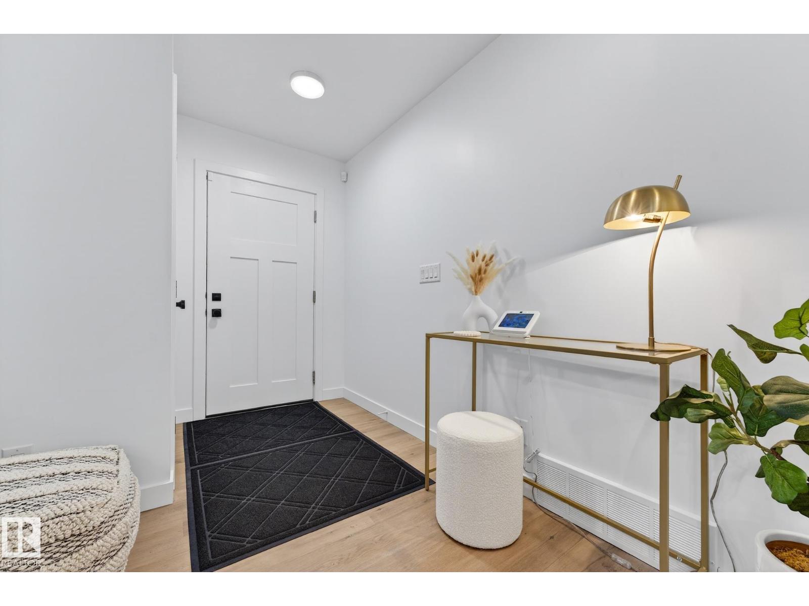 Additional image 5 of 8604 142 Street NW, Edmonton, AB, T5R0M1
