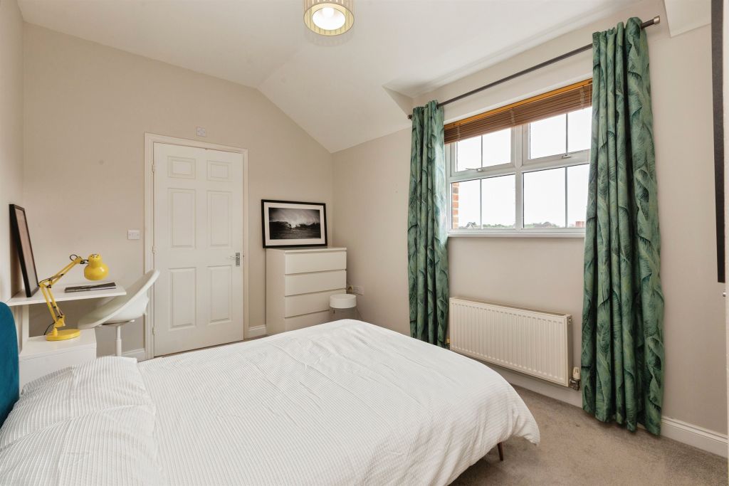 Additional image 7 of 2 bed flat for saleKnightsbridge Place, Aylesbury HP19
