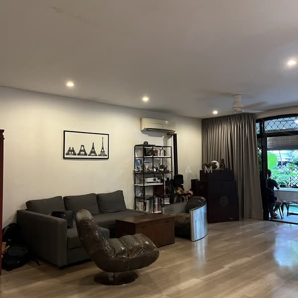 5B Ridley Park photo 3